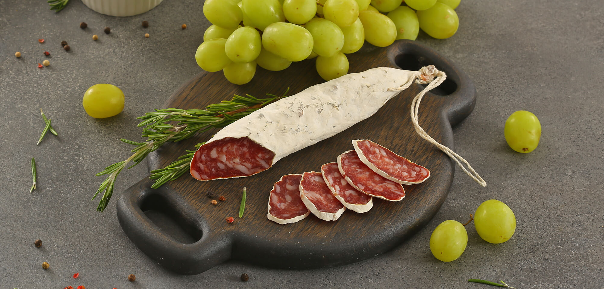 сыровяленые колбасы МясновЪ