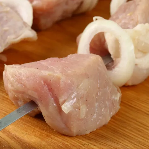 Шашлык из окорока с луком МясновЪ По-Царски
