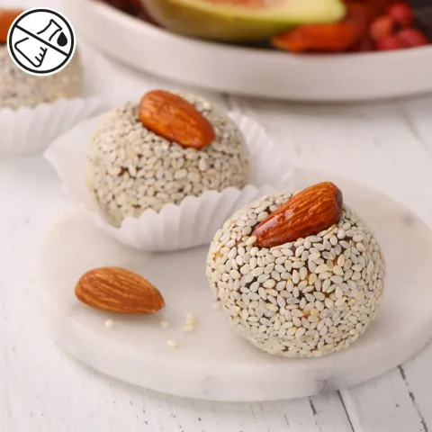 Конфеты из сухофруктов и орехов с кунжутом 35г