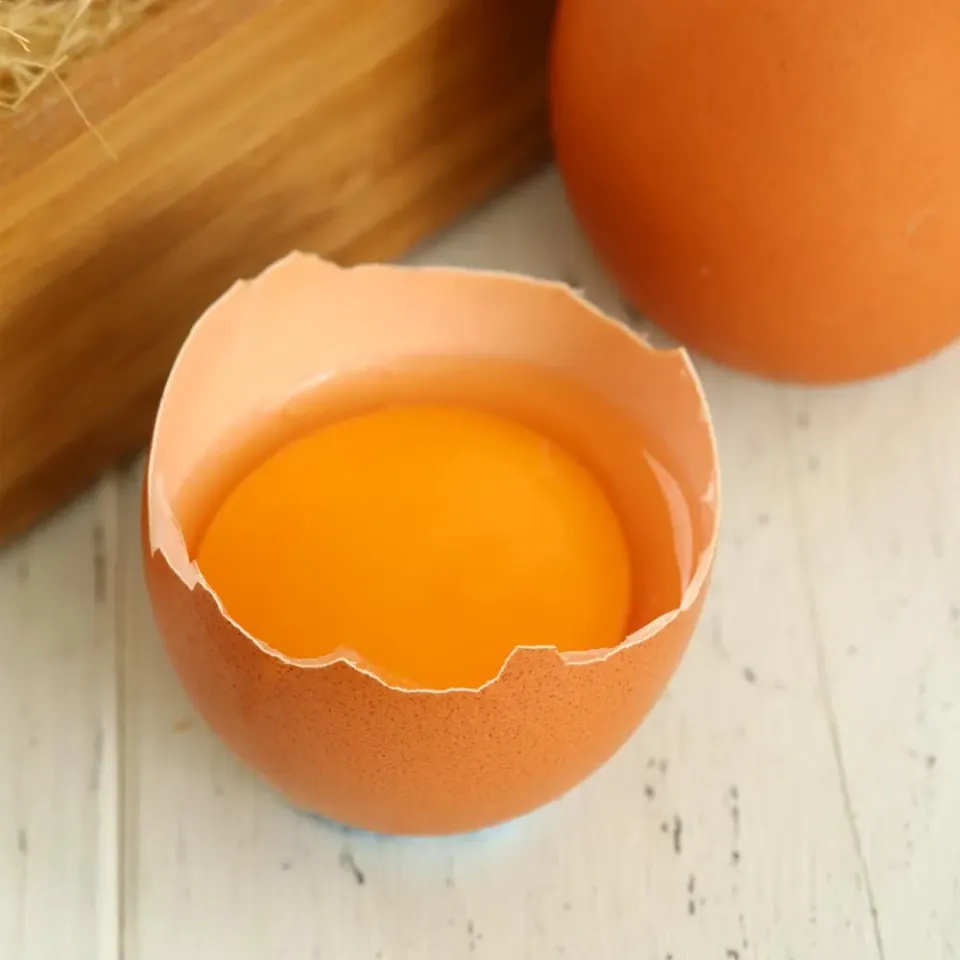 Яйца куриные столовые отборные 10 шт МясновЪ
