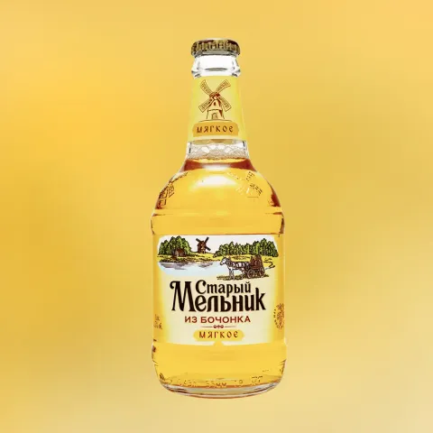 Пиво СТАРЫЙ МЕЛЬНИК ИЗ БОЧОНКА мягкое 4.3% 0.45, светлое, Россия