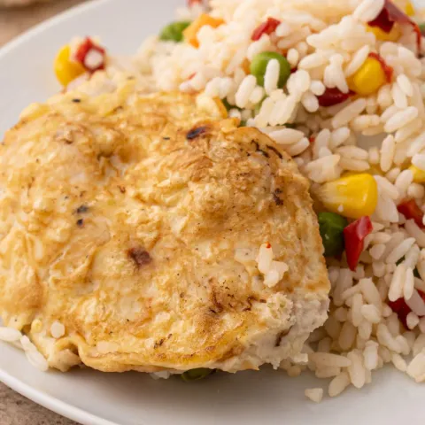 Грудка куриная с рисом и овощами