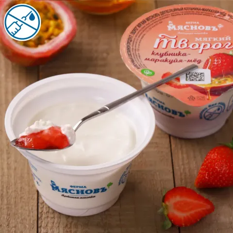 Творог мягкий двухслойный клубника-маракуйя-мёд 7,0% 150г, ферментация 12ч