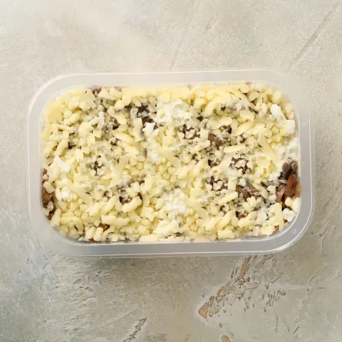 Салат с курицей и черносливом