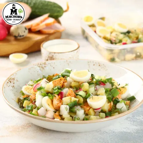Окрошка с запеченным куриным филе