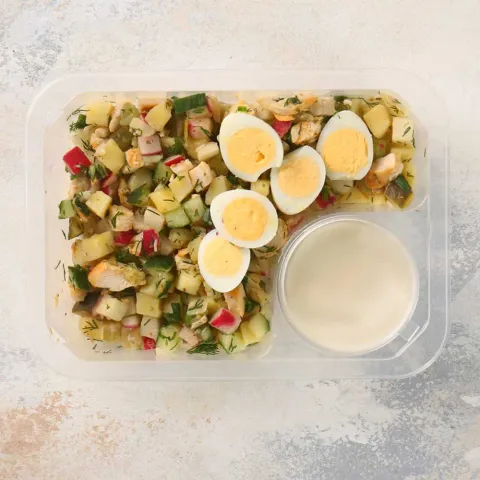 Окрошка с запеченным куриным филе