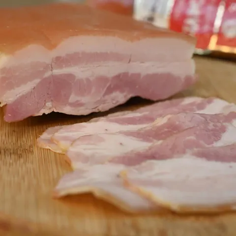 Грудинка МясновЪ По-Царски варёно-копчёная