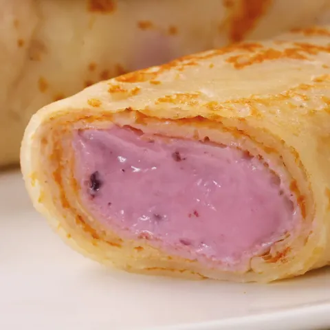 Блинчики с черникой и творожным сыром