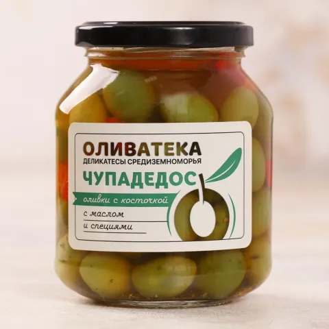Оливки зеленые Чупадедос с косточкой пряные в рассоле с маслом 340г
