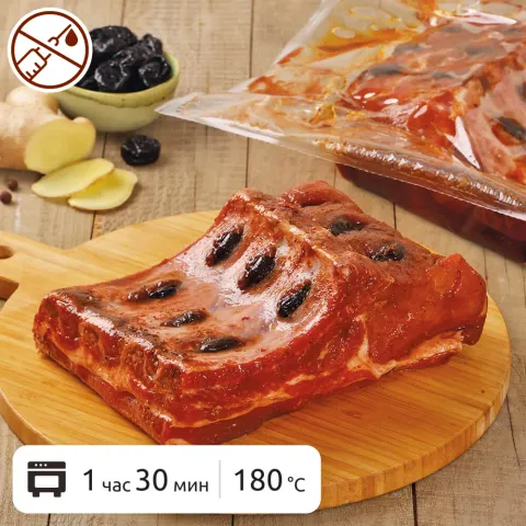 Корейка свиная с черносливом в пряном маринаде для запекания МясновЪ По-Царски