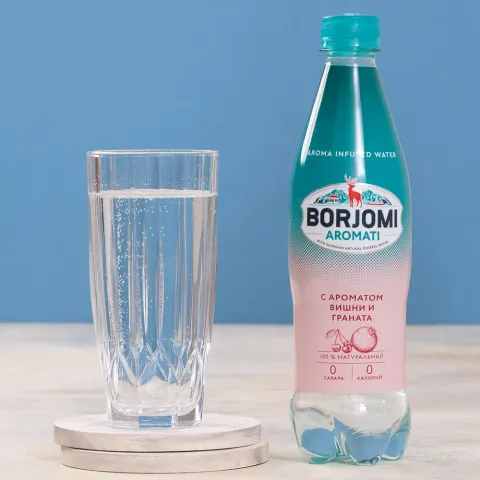 Напиток Боржоми со вкусом вишни и граната сильногазированный 0,5л Грузия