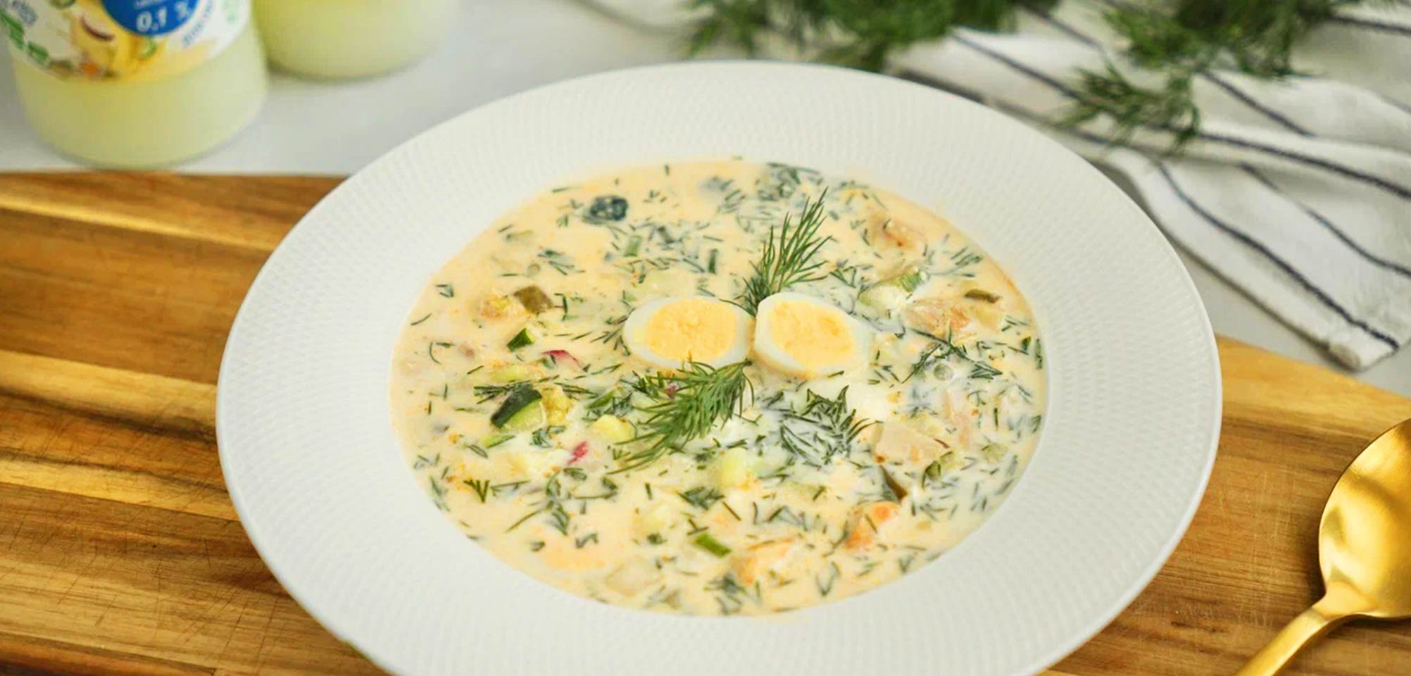 Окрошка с куриным филе на сыворотке