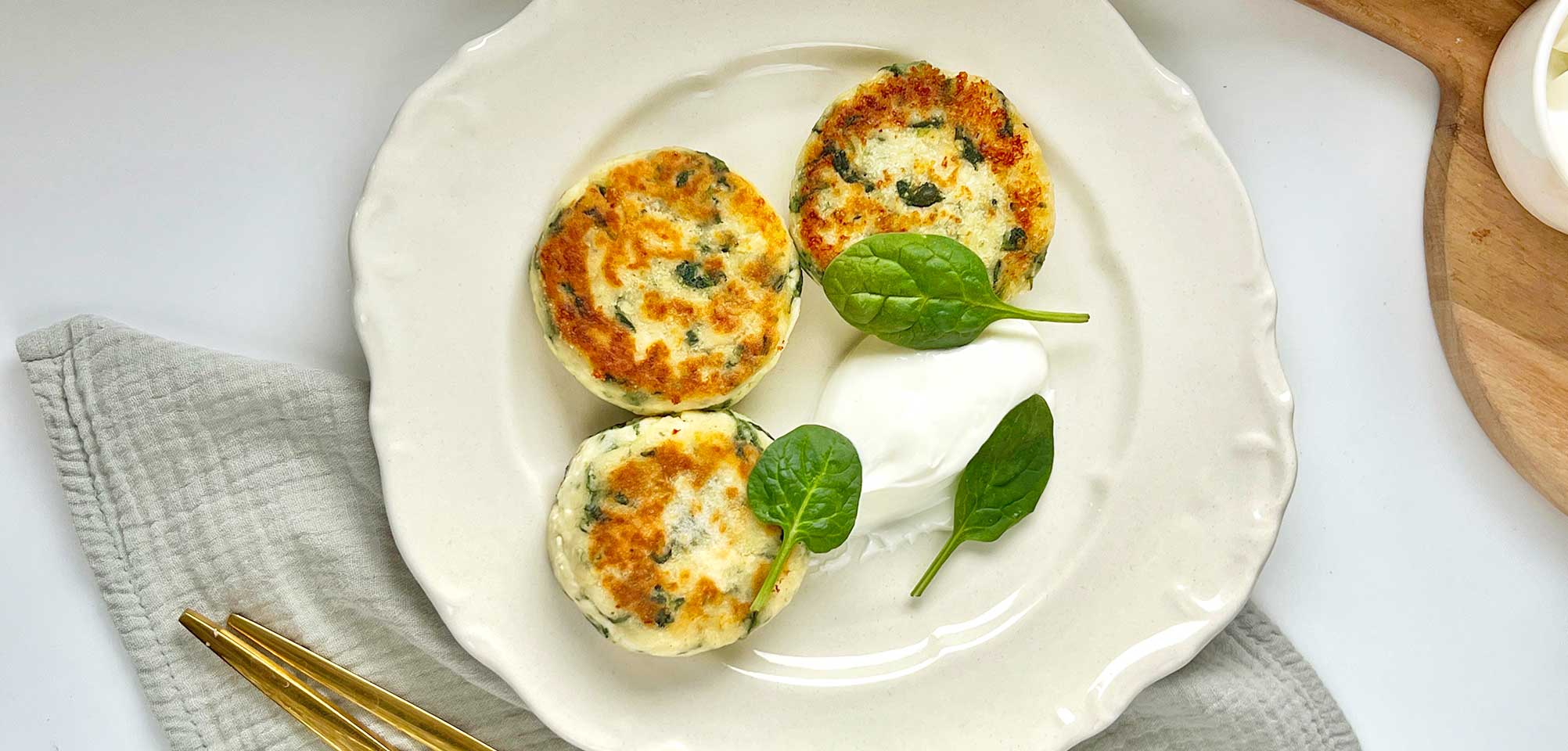 Сырники с моцареллой и шпинатом