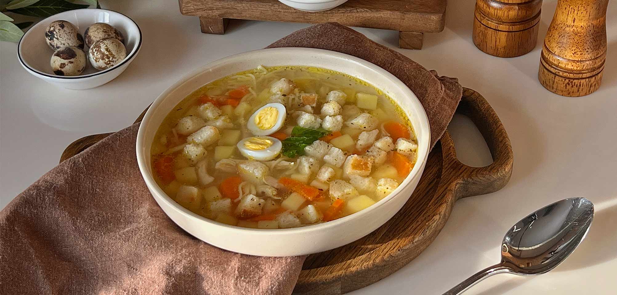 Куриный суп с вермишелью