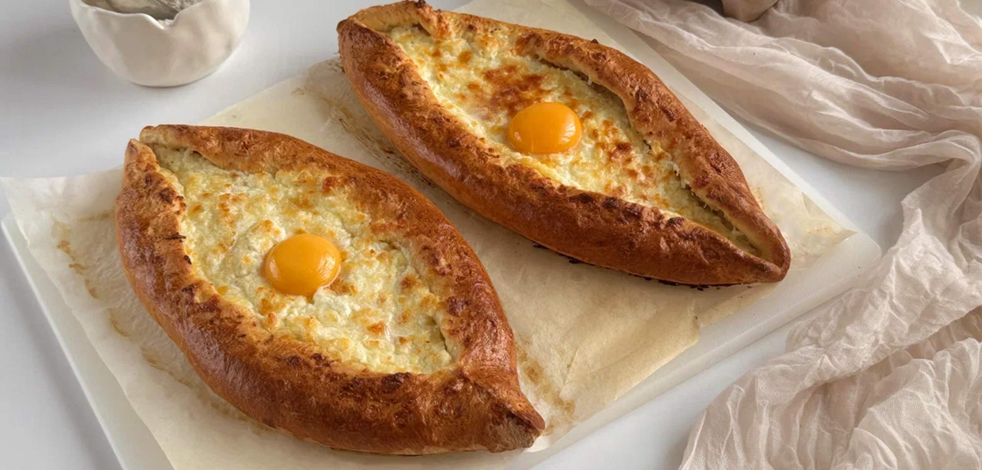 Хачапури по-аджарски